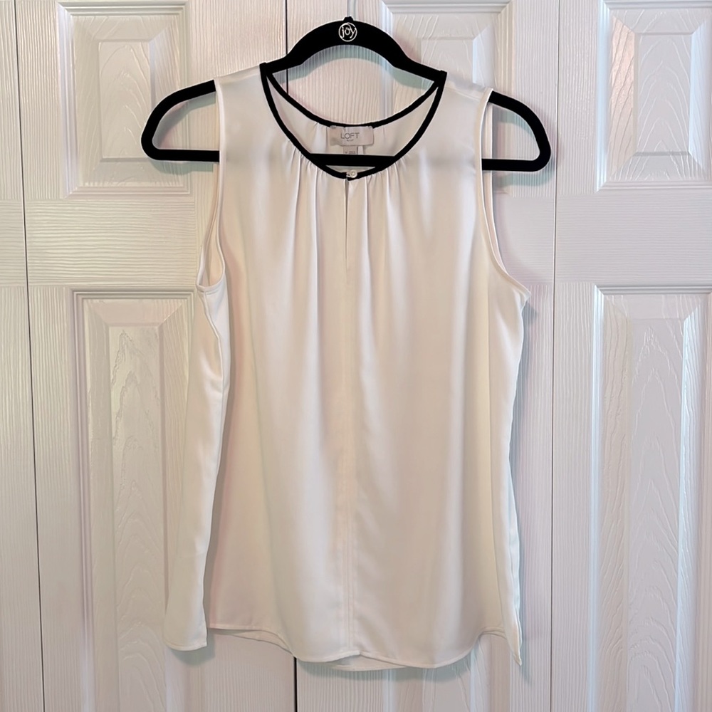 LOFT Outlet sleeveless cream blouse with black trim and button at neck size M